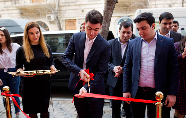 bakinin-merkezinde-safa-gourmentin-acilisi-oldu